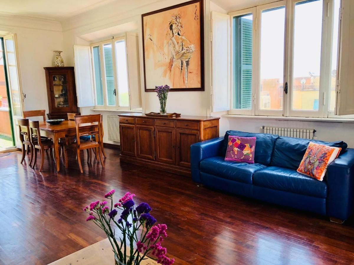 Penthouse Sea View Apartment Lido di Ostia Luaran gambar