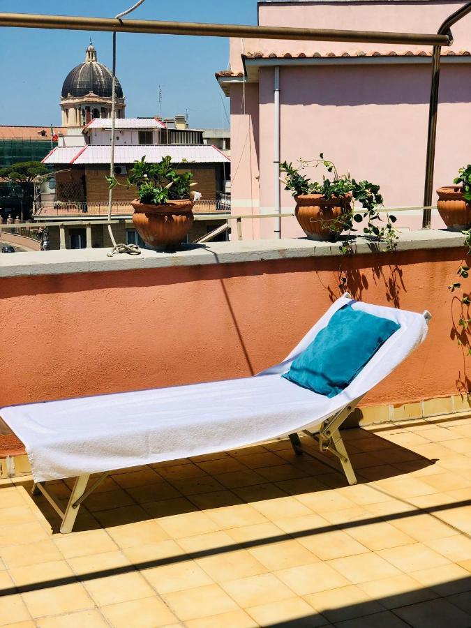 Penthouse Sea View Apartment Lido di Ostia Luaran gambar
