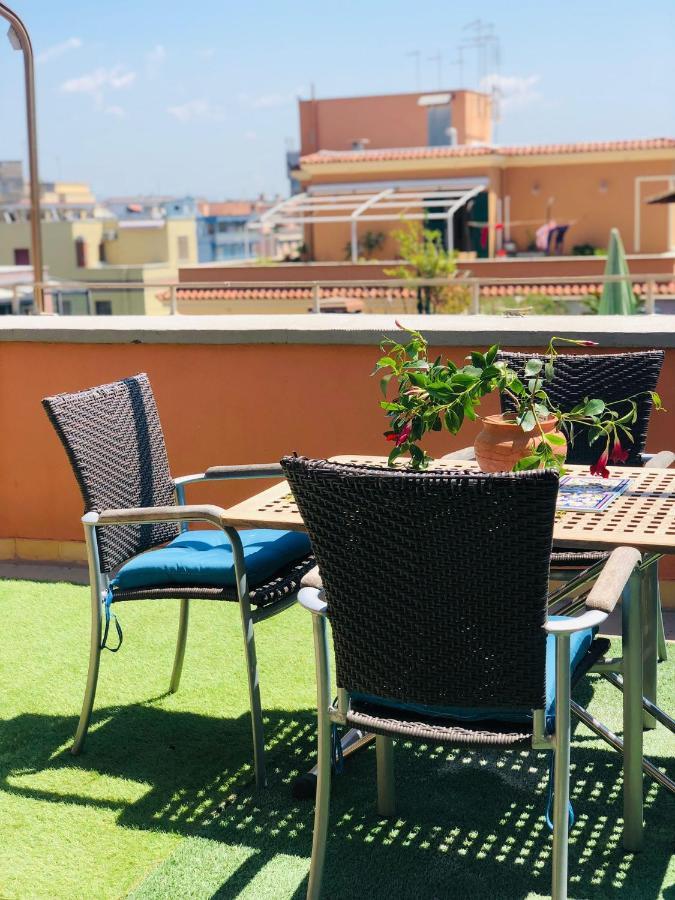 Penthouse Sea View Apartment Lido di Ostia Luaran gambar